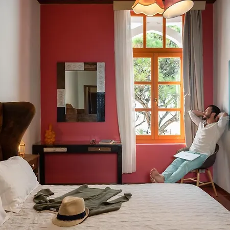 فندق A For Art 4*