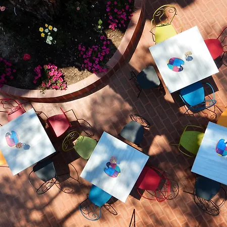 فندق A For Art 4*