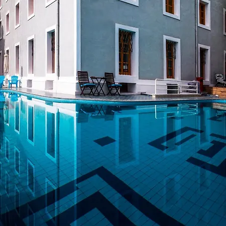 فندق A For Art 4*