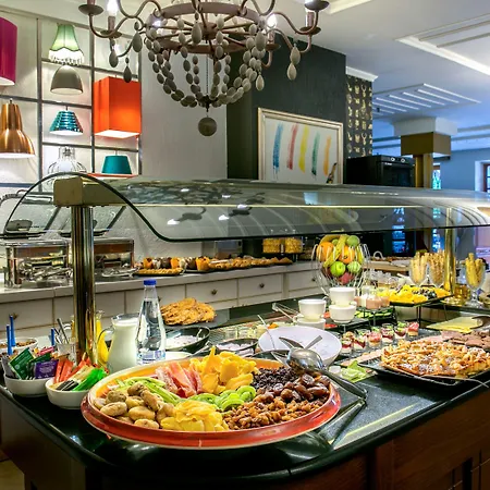 A For Art فندق 4*