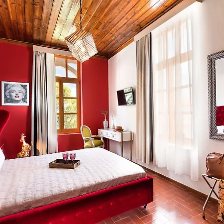 A For Art 4* لايميناس